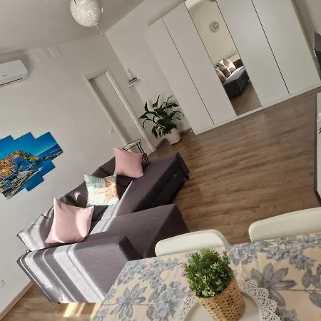 Apartment Grandchildren's House *